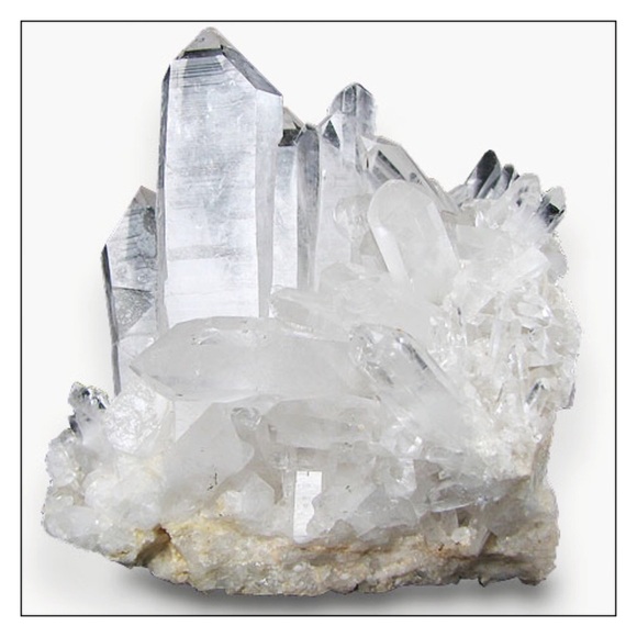 Owl Hand Carved Natural Quartz Healing Crystal Geode - Picture 4 of 4